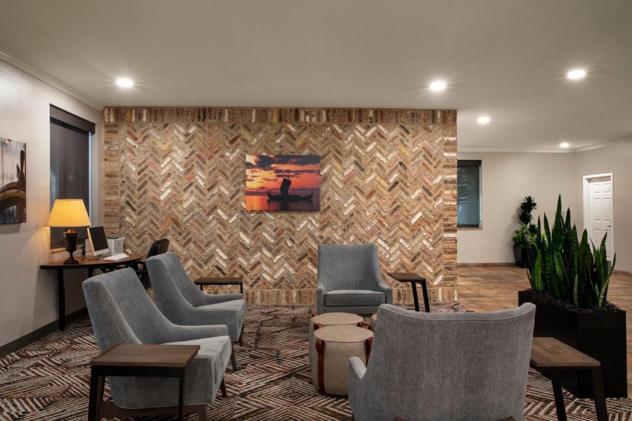 Candlewood Suites Mobile-Downtown By Ihg Esterno foto